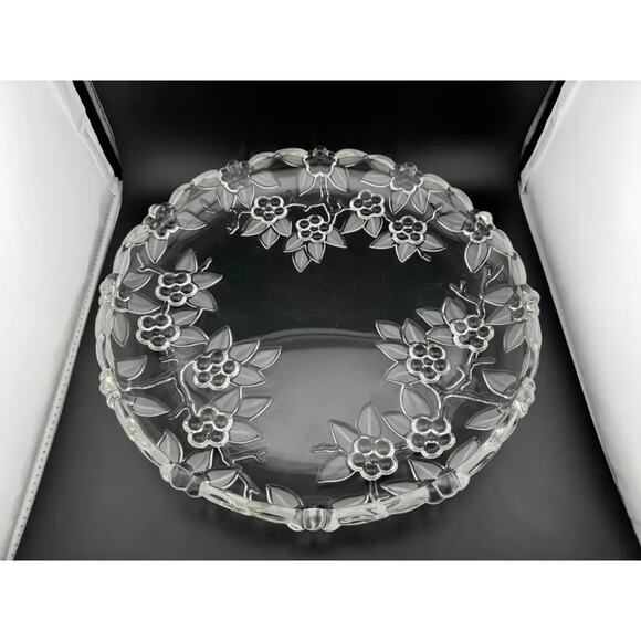 Walther Glass Clear Glass Cherry Blossom, Apple Blossom Serving Plate - Picture 2 of 7